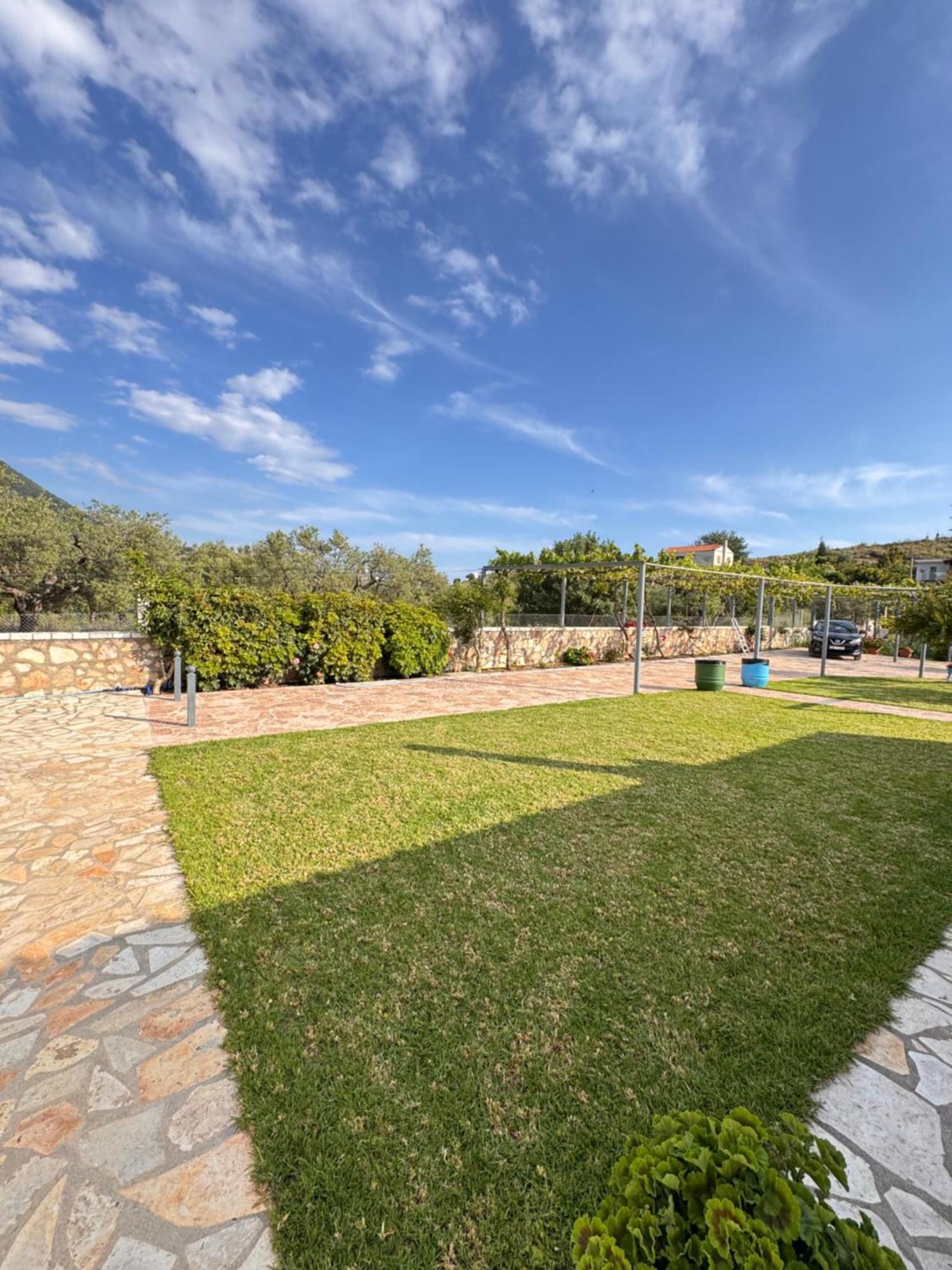 Belvedere Hotel & Suites Himare Exterior photo